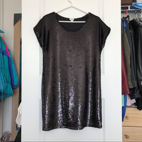 Garage Dresses & Skirts - Garage Black Sequin Shift Dress